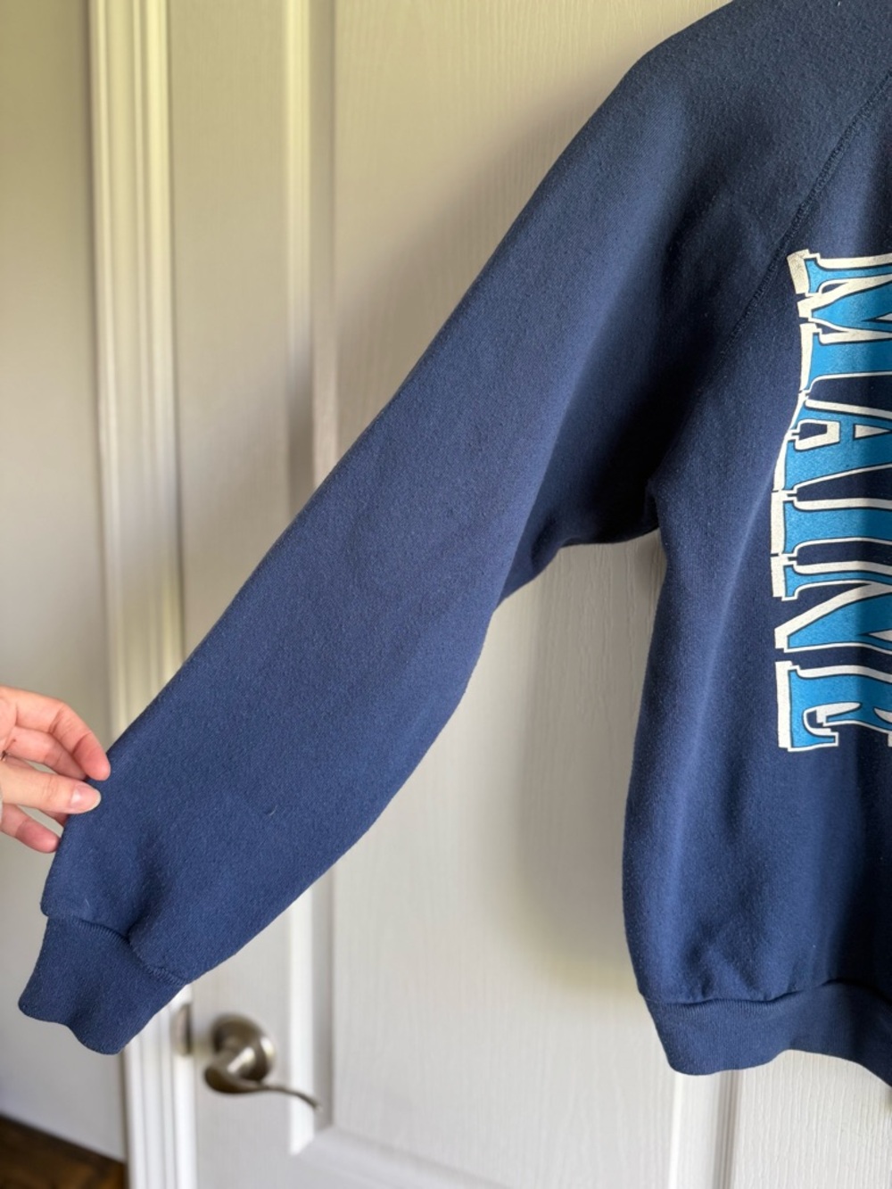 Tultex vintage Navy Crewneck Sweatshirt with Light Blue Maine Graphic - Picture 3 of 9